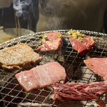 炭火焼ホルモン Fuu - 