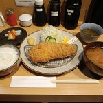 黒豚とんかつ ほり壱 - 北島ワイン豚ロースカツ定食