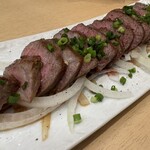 和食居酒屋なかまる - 黒毛和牛のたたき◎