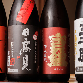 こだわりの日本酒をご用意。季節の料理に合わせたペアリングも