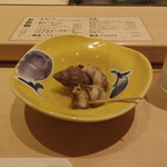 築地寿司清 - 料理写真:突き出しはつぶ貝