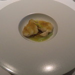 ハインツ・ベック - カレー風味のクロスタを纏った鱈　セロリのソース