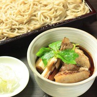 【冷たい蕎麦】 ～日替り海鮮太巻き付き～