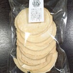 チーズディ - 噂のおせんべい