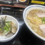 愛と情熱のらーめん屋 皐月亭 - 