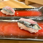 ゆるり。 酒槽 - 〈豊後水道の豊後さばの活造り〉余った部位は握りに