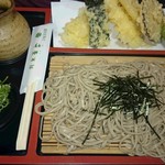 天ぷらざるそば、そばは十割（1，500円）