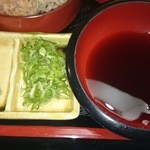 千束そば - 汁と薬味