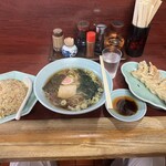 園春 - 半チャ半ラーメン、餃子¥1230