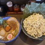 つけ麺 まるぶし - 特製辛つけ麺（1680円）中盛り（＋半玉 160円）