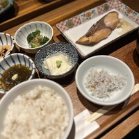 魚とおばんざい 泉士 - 