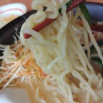 幸楽苑 - 麺リフト