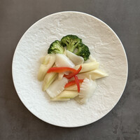 文甲イカとセロリの塩炒め