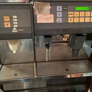 ★食後は、香り豊かなコーヒーで、至上のひとときを
