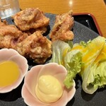 星の浜食堂 国分寺 - レモン代わりのシークワーサー果汁は唐揚げをつけるより野菜にかけるのが好き