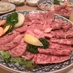 焼肉ダイニングおいしんぼ - 三梨牛（A5)カルビ盛り合わせ3800円