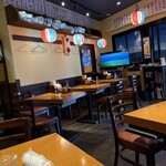 星の浜食堂 - 11時20分ソファ席より撮影。先客におひとり様2人。