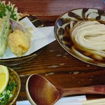 おうどん くるみ家 - 料理写真:天ぷらぶっかけうどん