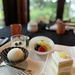 石心亭 - デザートまでペロリ