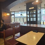 埼玉屋 - 雰囲気ある店内