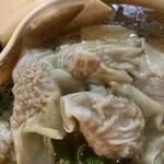 ラーメン・豚足 太吉 - 肉ワンタン3ヶ