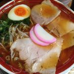 これは，かたやまの中華そば700円