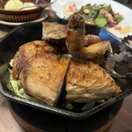 ローストチキンクラブ ファイティング クック - 5,000円飲み放題付きコース（３人前）胸肉ともも肉 どちらも柔らかくて食べやすく売りなだけあって美味しかったです