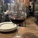 ローストチキンクラブ ファイティング クック - コースの赤ワインもグラスまでステキ〜美味