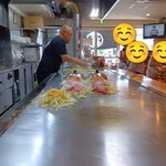 お好み焼 三幸 - 内観　いい席