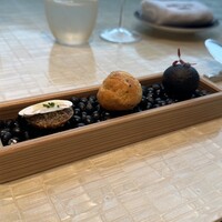 ベージュ アラン・デュカス 東京 - 