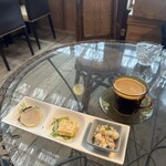 かねよ食堂・カフェ・アートスタジオ - 