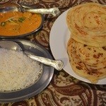 サティヤム - ケララフィッシュカレー(パラタとバスマティライス)