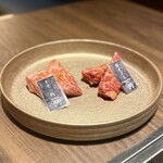 牛の達人 - 鹿児島黒牛/厚切り希少部位2種（トモ三角とカイノミ）