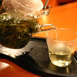おでかけ日和 - 台湾最高級の高山烏龍茶　すっきりとした味わいで、甘みが後味で残ります。