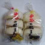 山珍 - 山珍の豚まん3個1371円