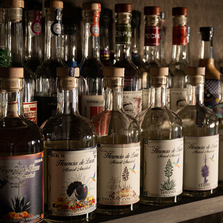 メキシコ料理と相性のよい各国のワインや多彩なメスカル