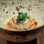 nishinakasu泥川武士 - 北海道の帆立
      チーズと島らっきょうで味付け