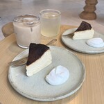 Et -THE CULTURAL COFFEEHOUSE- - 