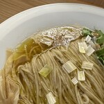 めん処 きよ洲 - 佐助豚の脂たオリーブオイルが輝いてます！