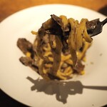 ヴィア・デル・エンメ - 手打ちパスタ サマートリュフ 茸ラグー