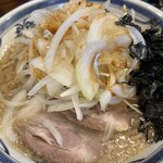 ラーメン南の - 背脂醤油玉ねぎトッピング