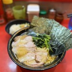 家系総本山 吉村家 - 