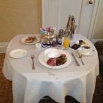 The Fairmont San Francisco - 料理写真:朝食のルームサービス