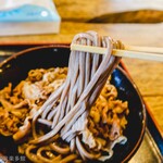 ヨコクラうどん - 肉蕎麦リフトアップ