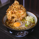 文殊 - かき揚げそば＠税込500円＋生玉子＠税込50円