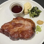 マロリーポークステーキ - 高尾山の迫力