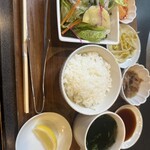 小川亭 とらちゃん 上六店 - 