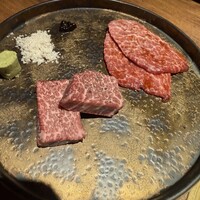 和牛とタン 焼肉 とみ 新橋本店 - 