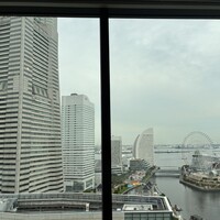 横浜モノリス - 
