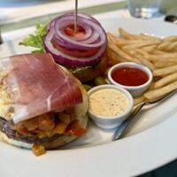 37 Steakhouse & Bar - 